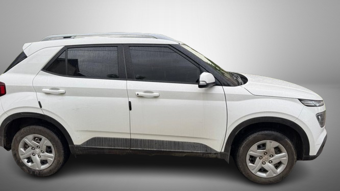 Hyundai Venue - Image 4